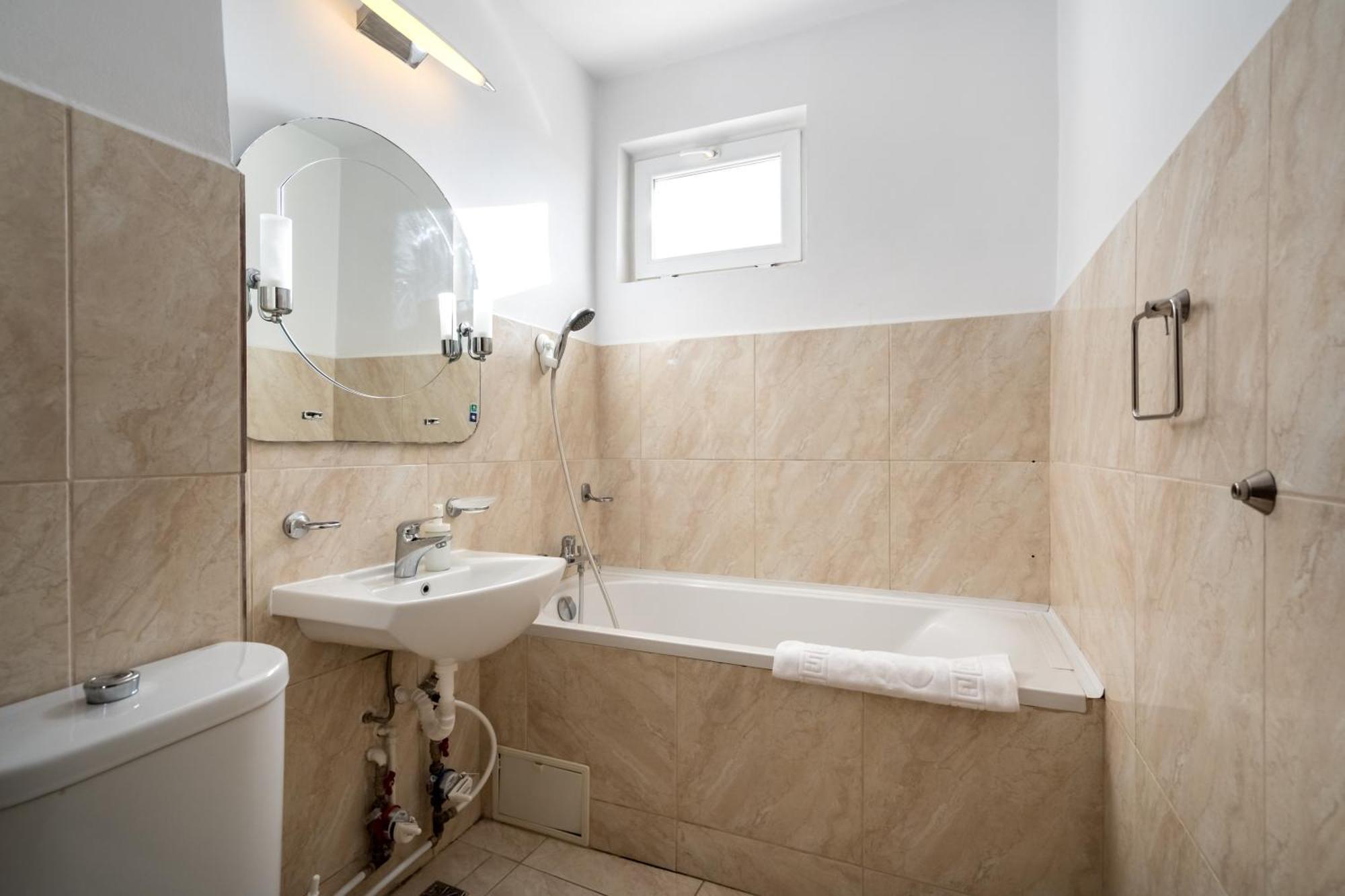 Studio 37 By Mrg Apartments Bukarest Kültér fotó